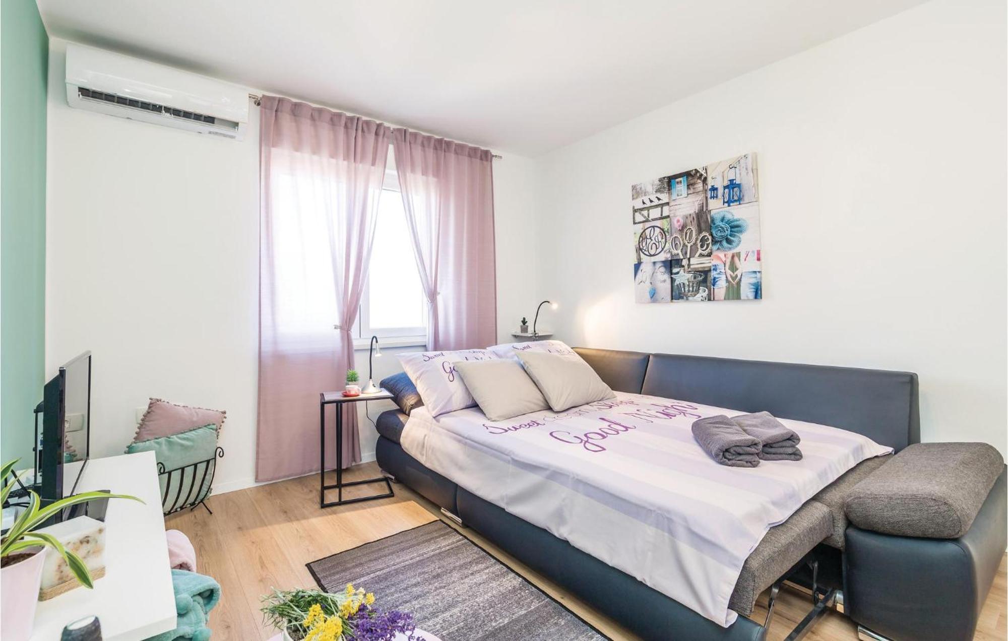 Gorgeous Apartment In Rijeka With House Sea View Exterior photo